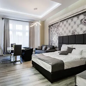 דירה A Golden Star Modern Luxury And, בודפשט
